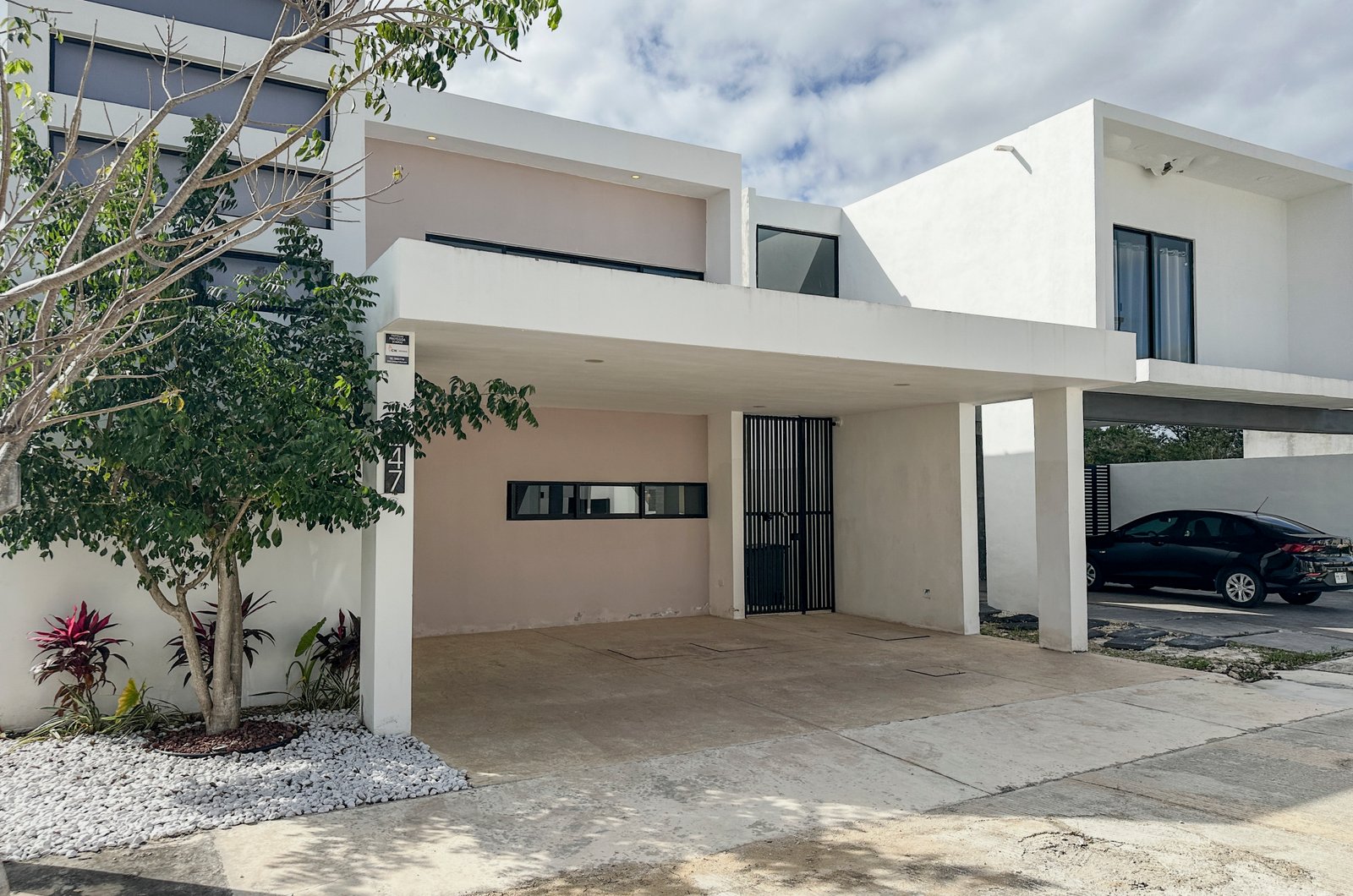 1904-Casa-en-renta-amueblada-y-equipada-en-Tamora-Conkal-al-norte-de-Merida (2).jpg